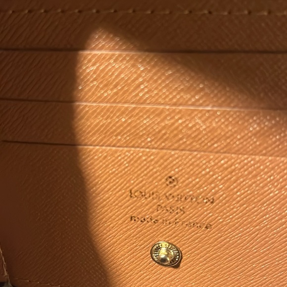 Louis Vuitton Wallet MAKE OFFER - Picture 5 of 11